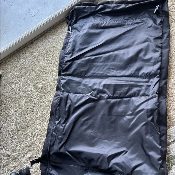 Rome Collection Black Suit Garment Travel Bag with Compartments - Picture 5 of 6
